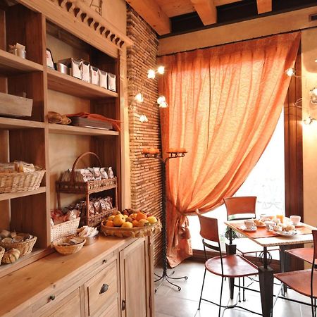 Hotel San Pietro Villafranca di Verona Kültér fotó